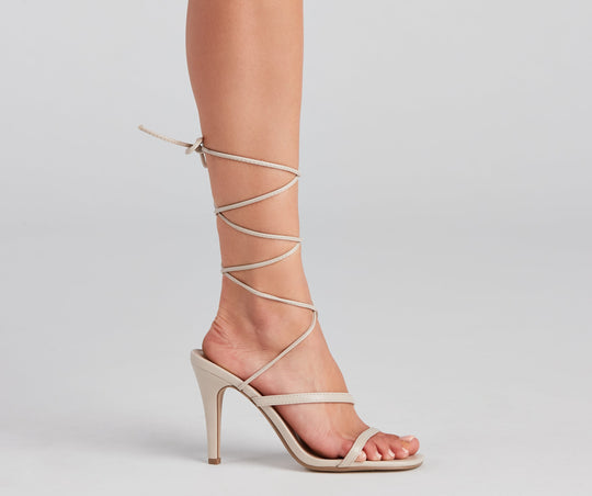 Klasyczne Sznurowane Buty na Obcasie