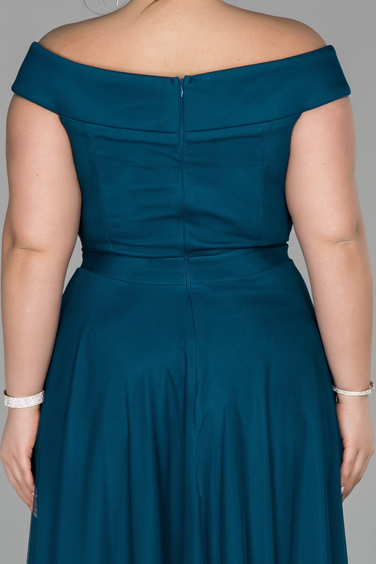 Sukienka wieczorowa | tiulowa, off shoulder