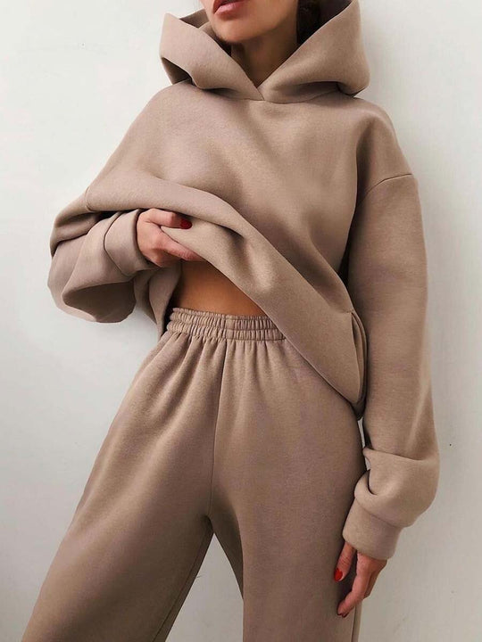 Kobieta | 2-częściowy zestaw dresowy | Bluza oversize z kapturem | Spodnie dresowe szerokie | Styl casual i wygodny