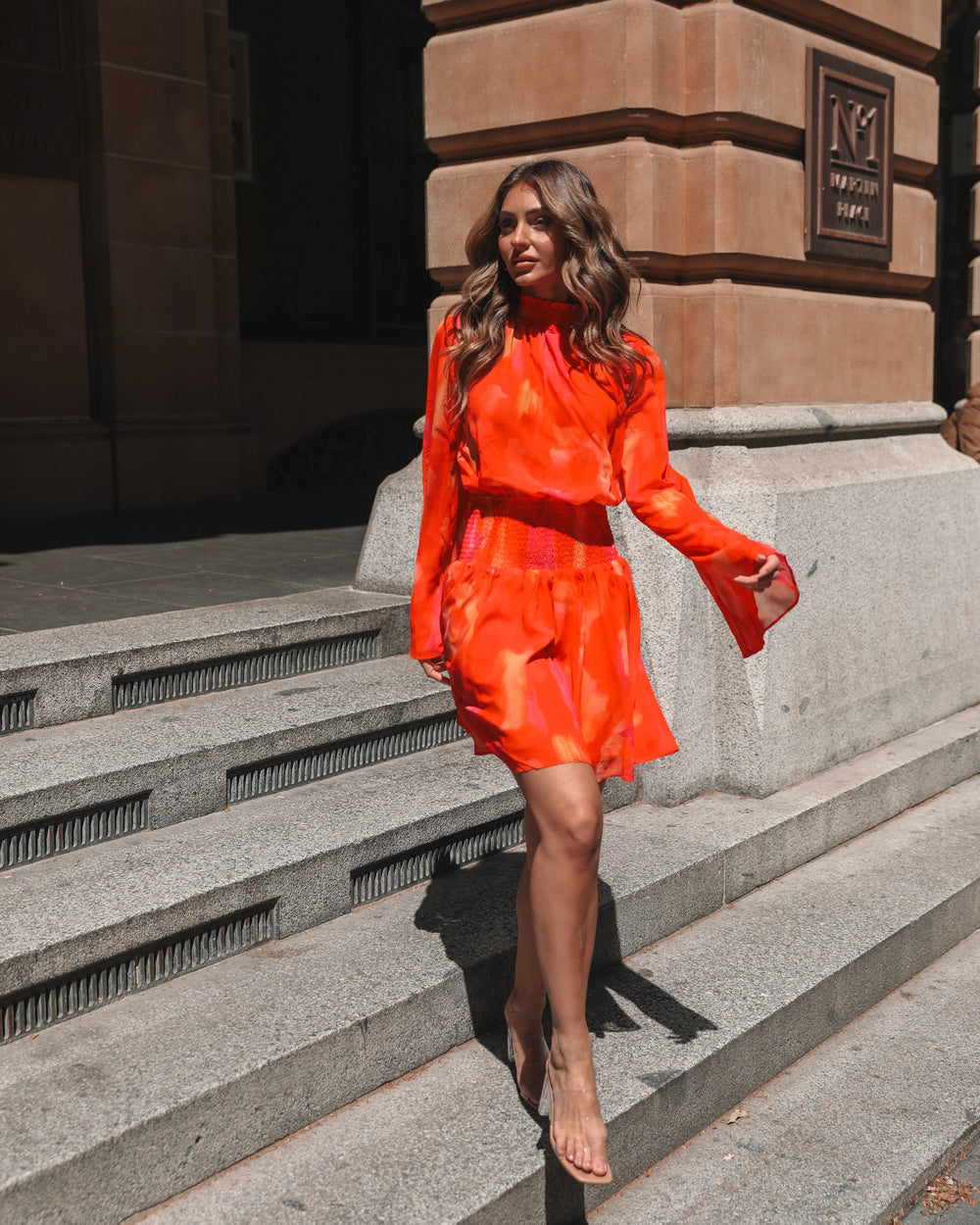 Kobieta | Sukienka Mini | Wysoki Dekolt | Rękawy Trąbka | Smock | Marszczenia | Print