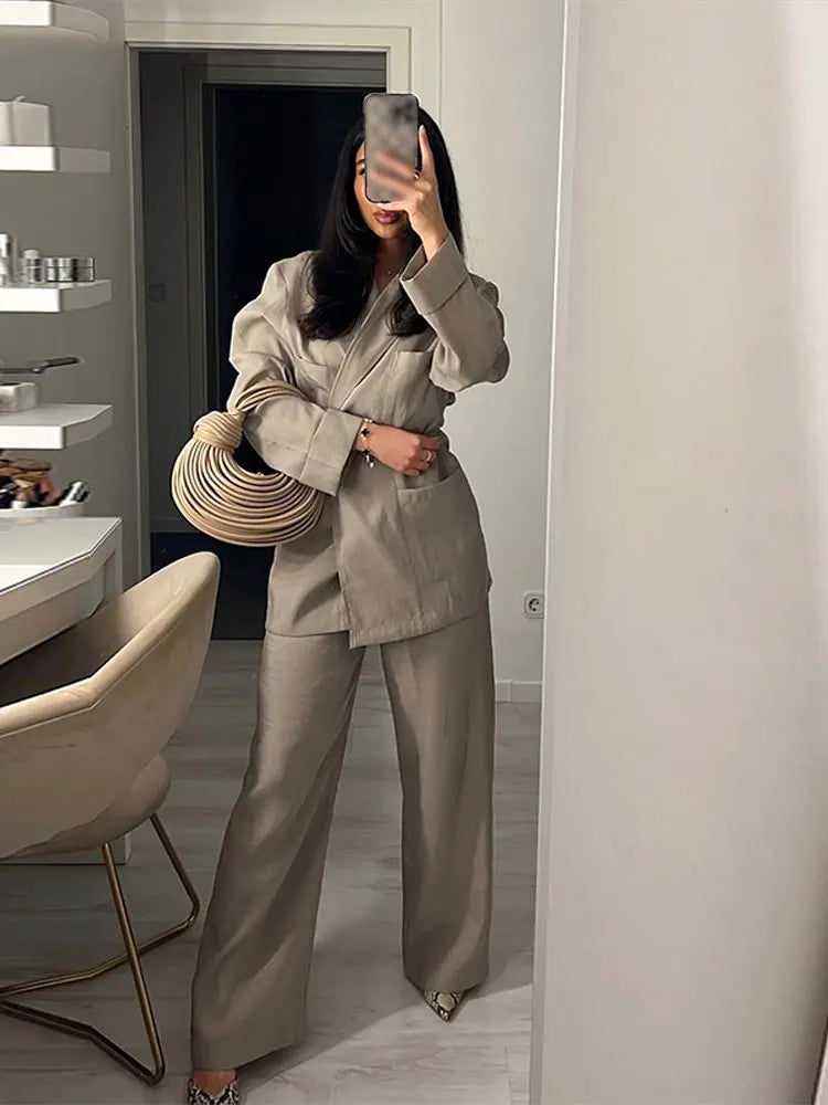 Mila | Dwuczęściowy komplet damski | Relaxed fit | Oversize marynarka | Szerokie spodnie | Elegancki