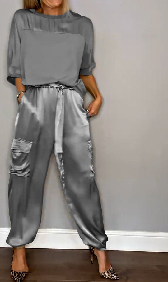 Belle | Satynowy Zestaw Damski z Topem V i Spodniami | Elegancki, Błyszczący Look