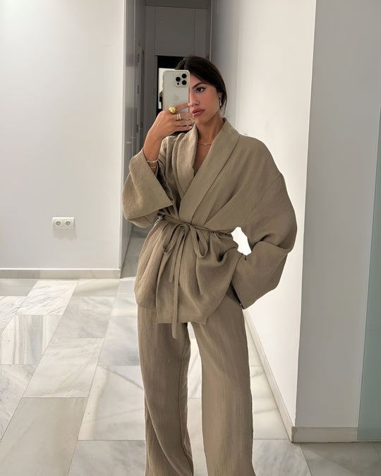 Myrle | Dwuczęściowy zestaw kimono | Top kopertowy | Szerokie spodnie | Relaxed fit | Letni