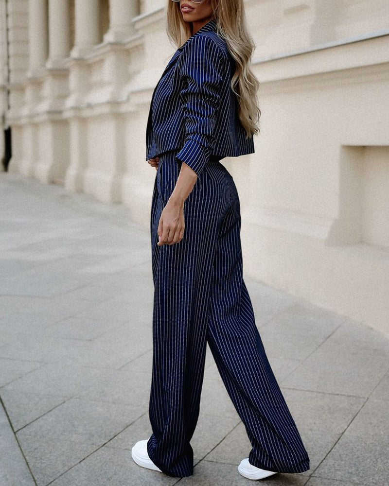 Kobieta | Garnitur Damski | Cropped Blazer | Szerokie Nogawki | Klasyczne Paski | All-Season