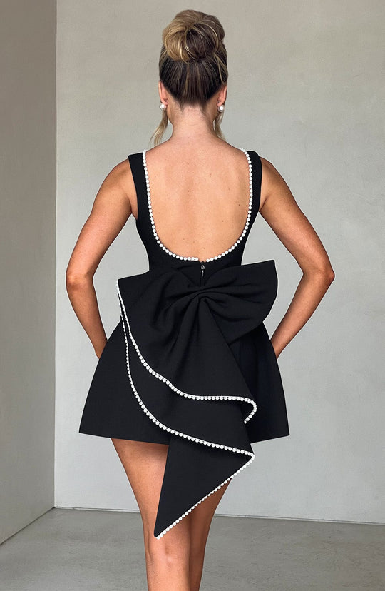 Amandine | Damska elegancka mini sukienka wizytowa | Strukturalny dopasowany fason | Sukienka na wesele i przyjęcia