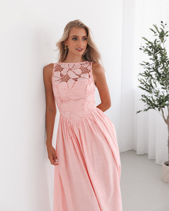 Kobieta | Sukienka Maxi | Dekolt Łódź | Koronkowy Gorset | Zwiewny Dół | Styl Elegancki