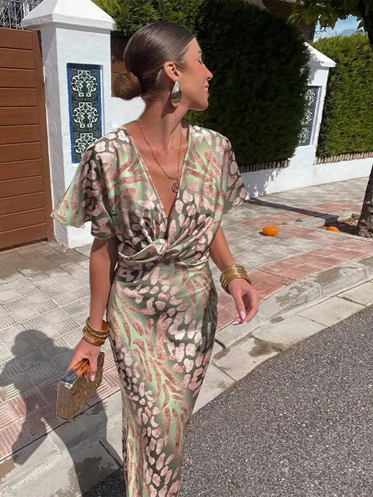 Kobieta | Zielona Sukienka Maxi | Elegancki Abstrakcyjny Nadruk | Dekolt Kopertowy w Serek | Styl Wyrafinowany i Zwiewny