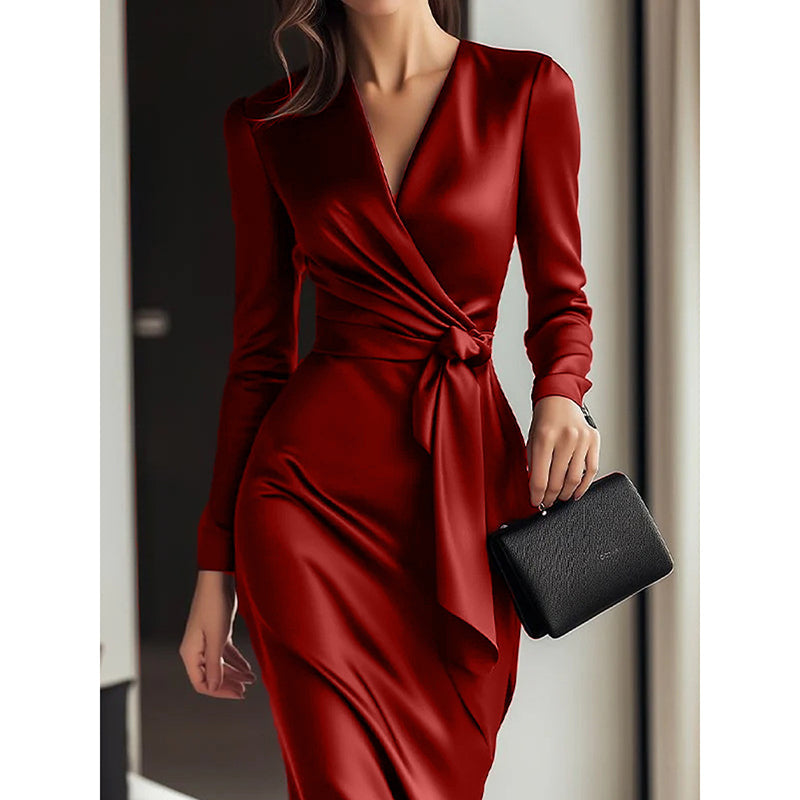 Giulia Fontane | Satynowa Sukienka Bodycon z Paskiem w Burgundowym Czerwonym