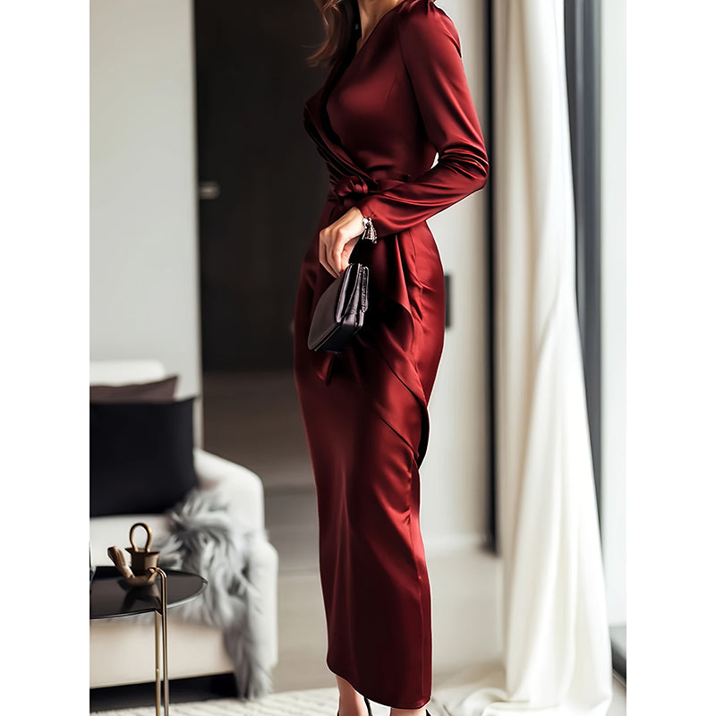 Giulia Fontane | Satynowa Sukienka Bodycon z Paskiem w Burgundowym Czerwonym