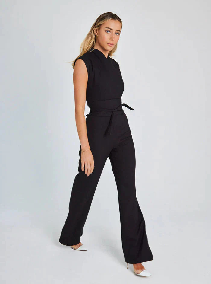 Bezrękawny kombinezon damski z szerokimi nogawkami | Elegancki jednoczęściowy z drapowanym dekoltem