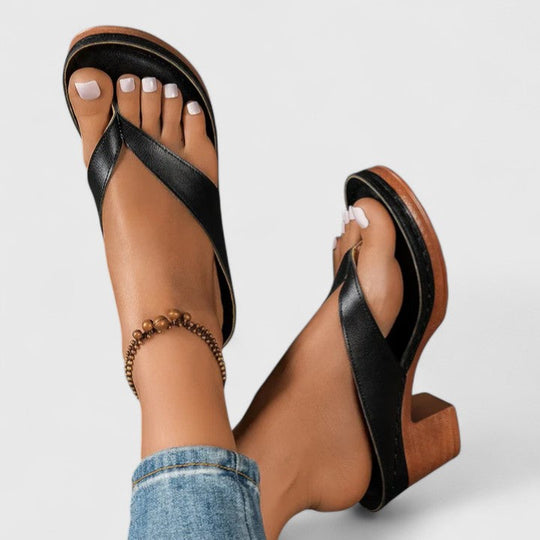 Damskie Klapki Remi na Słupku i Platformie | Elegancki Pasek V | Stabilny Obcas | Letnie Klapki Slip-On