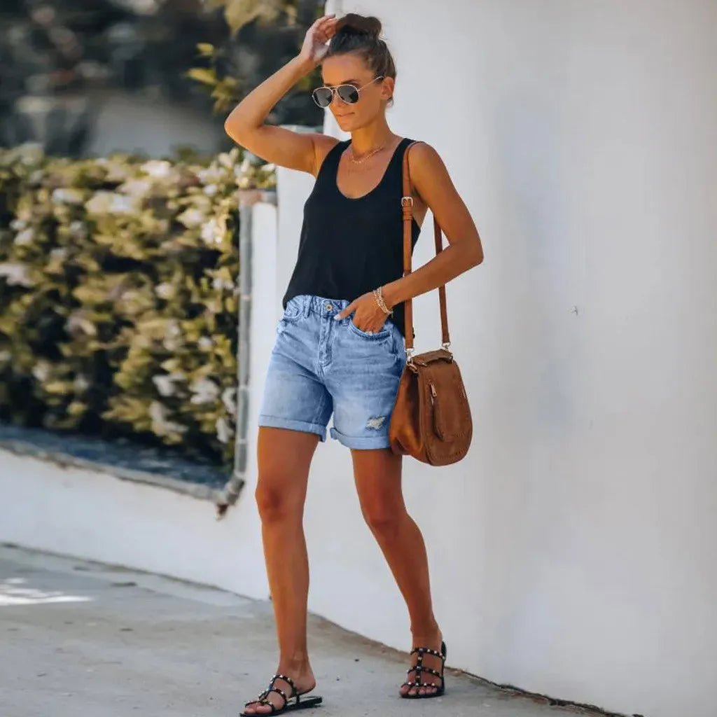 Damskie Szorty Jeansowe z Wysokim Stanem | Podwinięte Nogawki | Modny Efekt Postarzanego Denimu | Letni Styl Casual