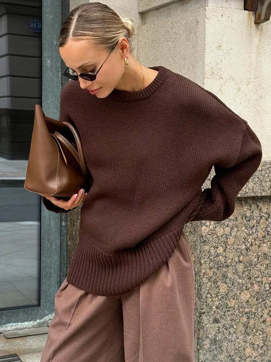 Sweter damski | oversize, dekolt