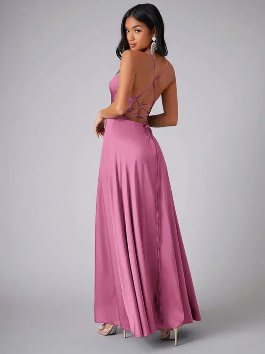 Kobieta | Wieczorowa Sukienka Maxi | Krzyżowy Detal na Plecach | Styl Elegancki i Wyrafinowany | Zwiewny Krój