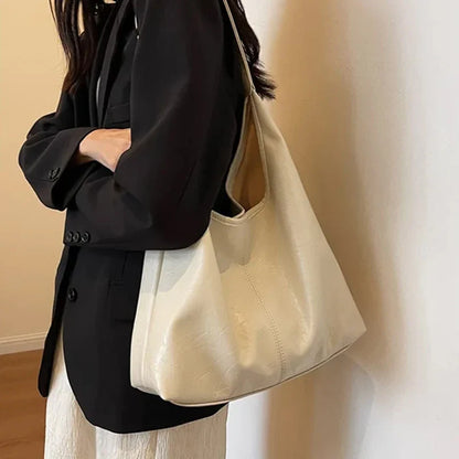 Torba na ramię | zamszowa, minimalistyczna