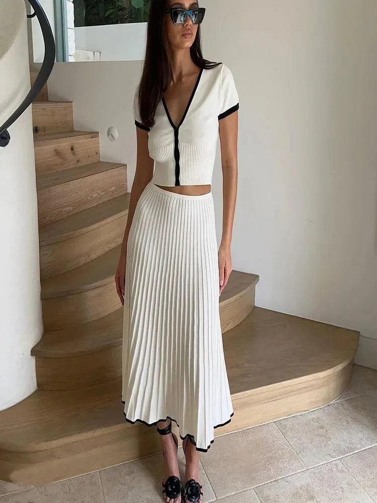 Kobieta | Stylowy Zestaw 2-Częściowy | Krótki Top | Długa Spódnica | Elegancki Komplet
