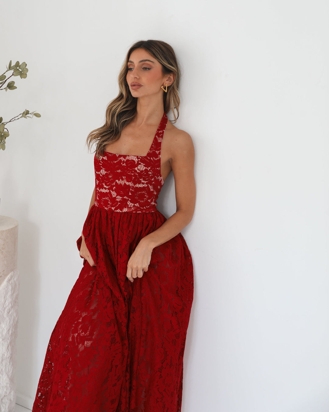 Kobieta | Sukienka Maxi | Halterowy Dekolt | Zwiewna Spódnica | Elegancki Krój
