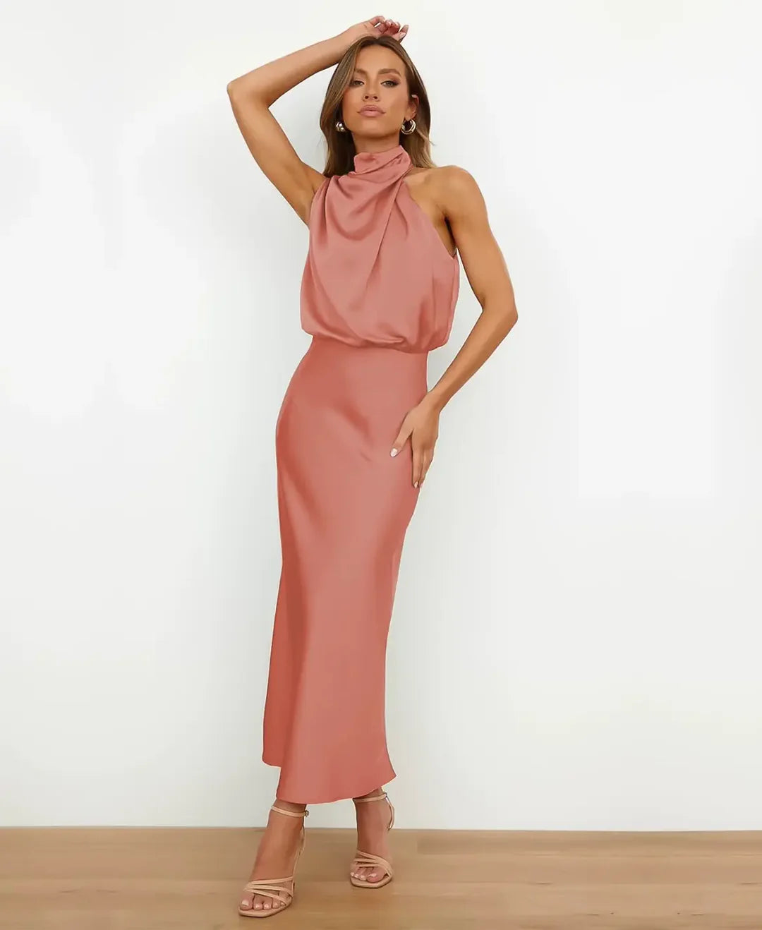 Sophie | Elegancka Satynowa Sukienka Midi Halter | Dopasowany Fason | Formalna Sukienka na Wesele, Galę i Wieczorne Wyjścia