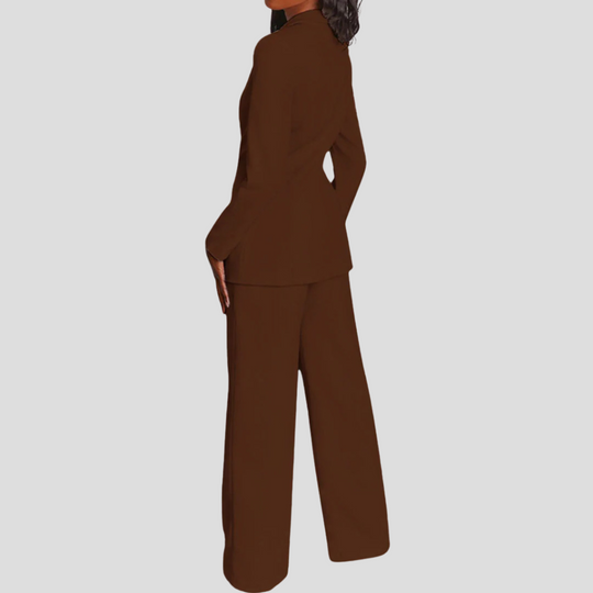 Elegancki Zestaw Damski z Żakietem i Spodniami – Komfort i Styl na Każdą Okazję