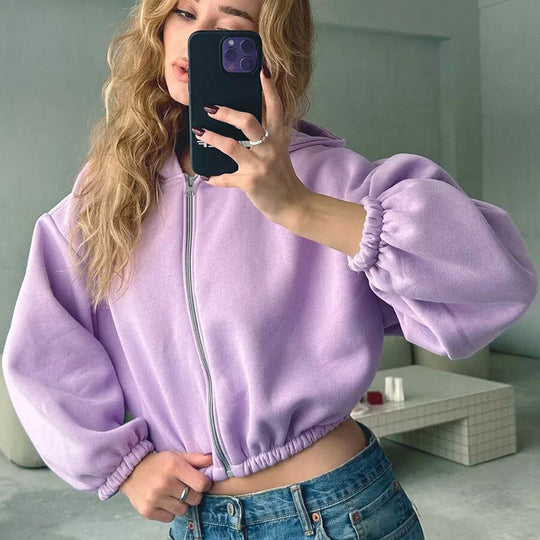 Kobieta | Krótka bluza z kapturem na zamek | Długie balonowe rękawy | Styl casual nowoczesny
