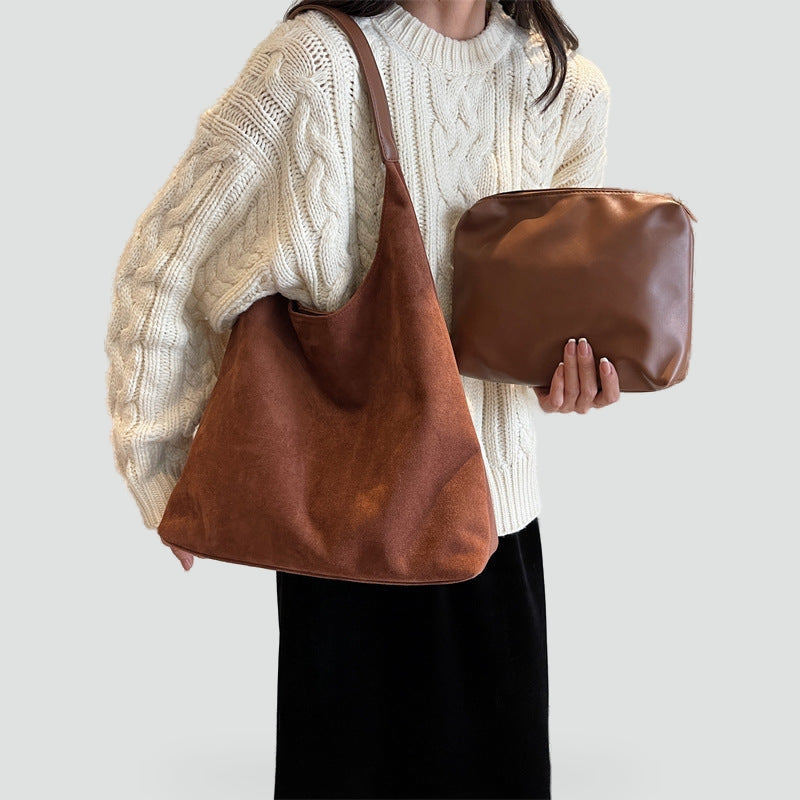 Torebka clutch damska | zamszowa faktura, szeroki pasek