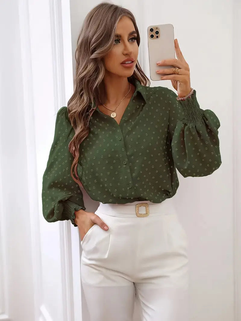 Damska Bluzka w Szwajcarskie Kropki z Plisami | Elegancki Fason z Długim Rękawem | Latarnia Sleeve | Do Pracy i Na Co Dzień