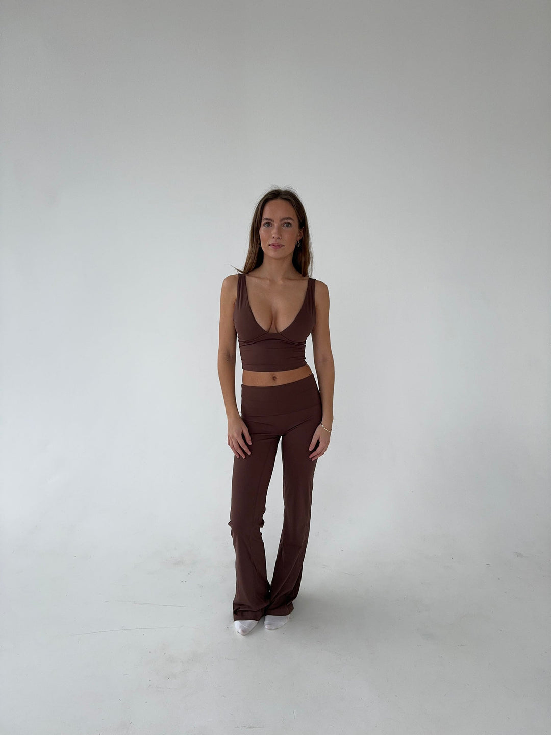 Kobieta | Zestaw Athleisure | Abigael | Flared Legging | Crop Top | High-Waist | All-Season