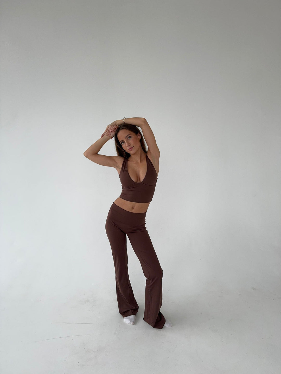 Kobieta | Zestaw Athleisure | Abigael | Flared Legging | Crop Top | High-Waist | All-Season