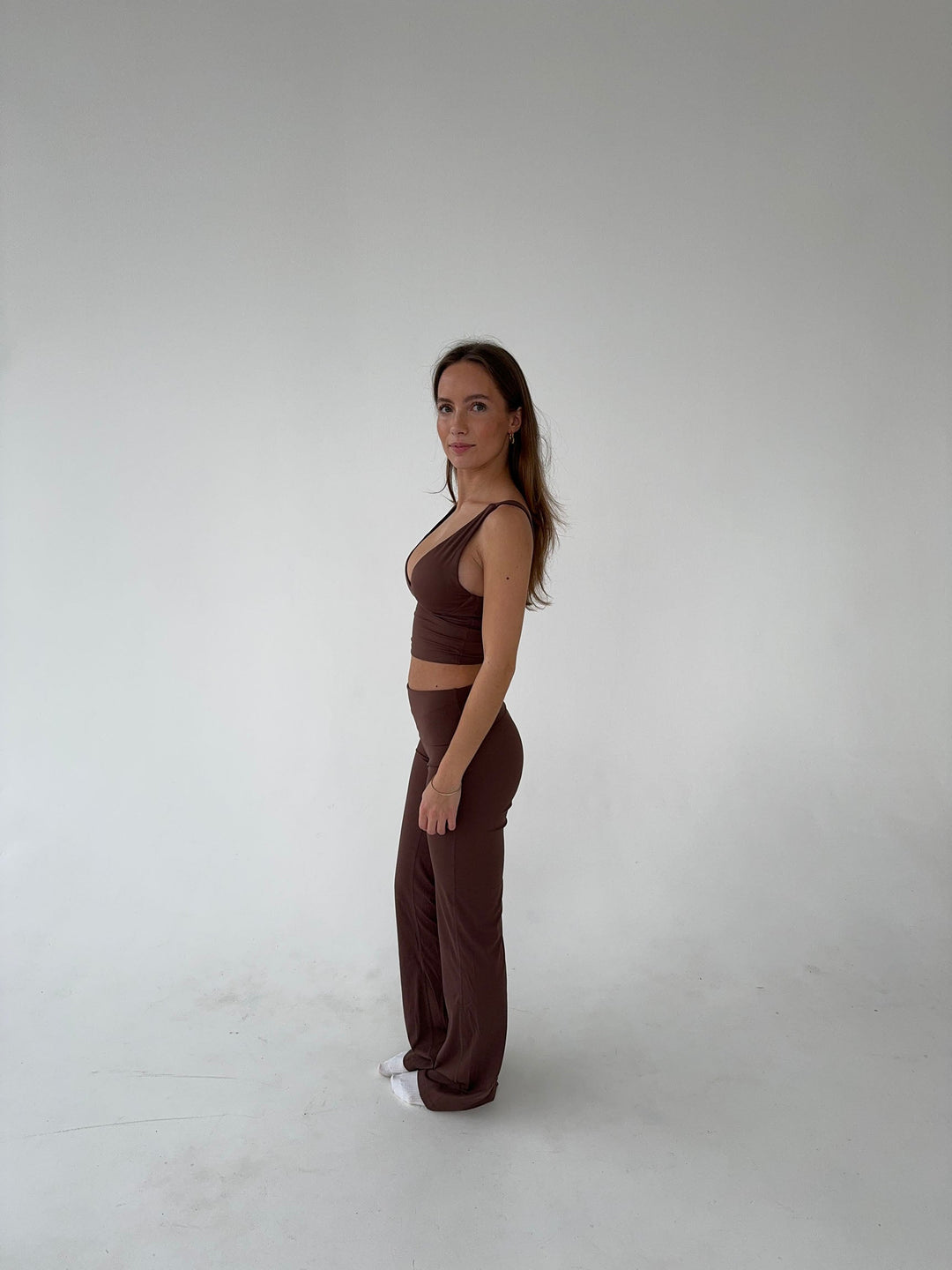 Kobieta | Zestaw Athleisure | Abigael | Flared Legging | Crop Top | High-Waist | All-Season