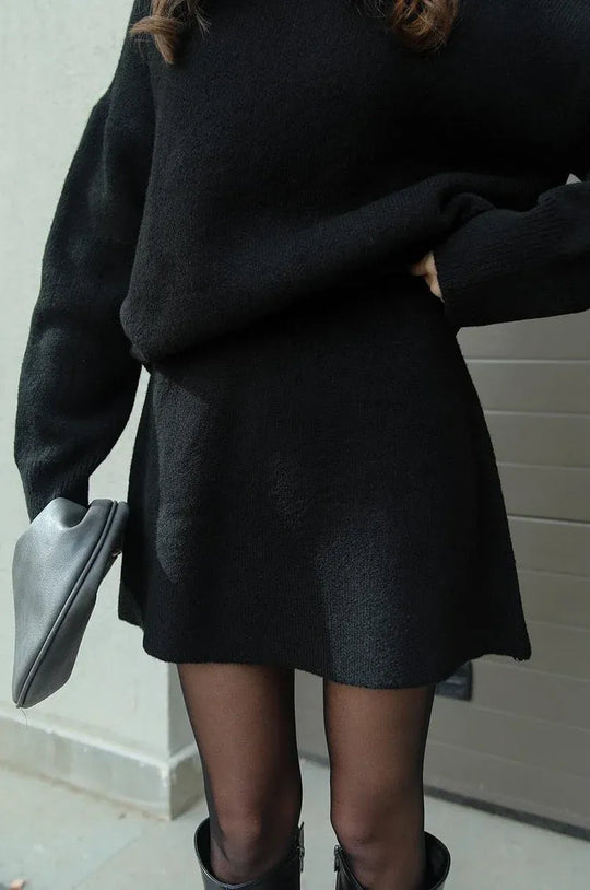 Knit Cozy | Dzianinowy Zestaw Damski ze Swetrem i Spódnicą | Ciepły, Elegancki Look