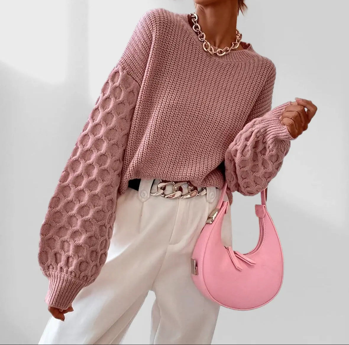Sweter damski | okrągły dekolt, klasyczny krój