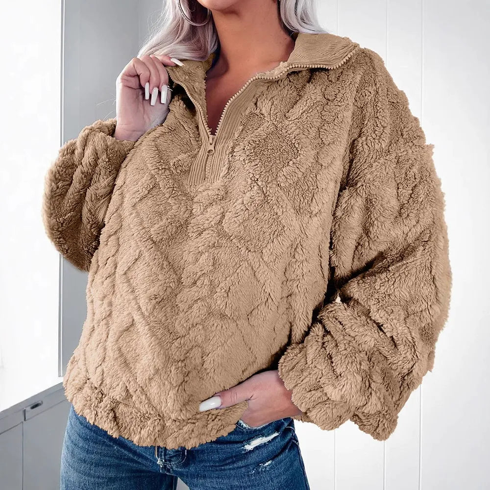 Damski Sweter – Luźny Krój – Sztuczne Futro – Pikowany Wzór – Zamek na Pół