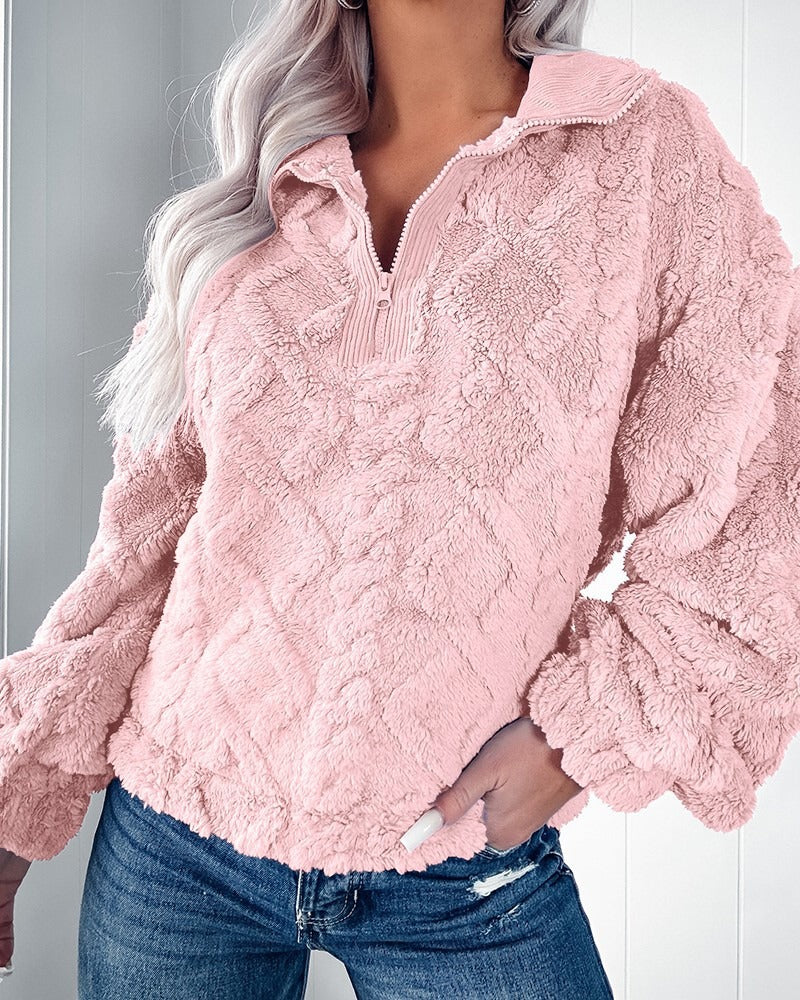 Damski Sweter – Luźny Krój – Sztuczne Futro – Pikowany Wzór – Zamek na Pół