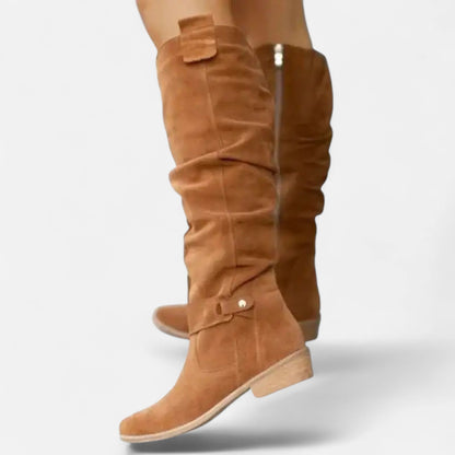 Kozaki damskie | zamszowe, marszczona cholewka