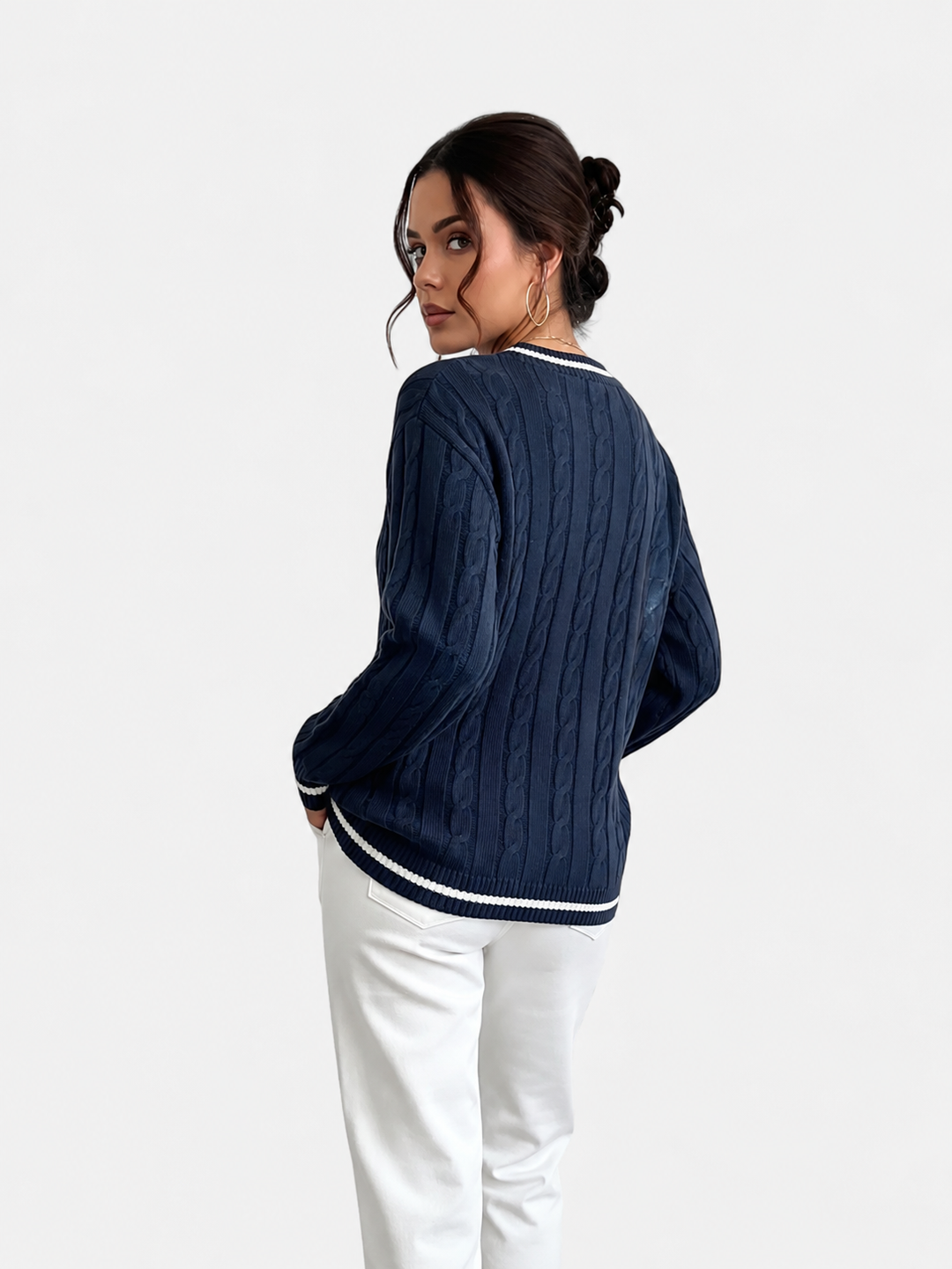 Sweter damski | dekolt V, warkoczowy wzór
