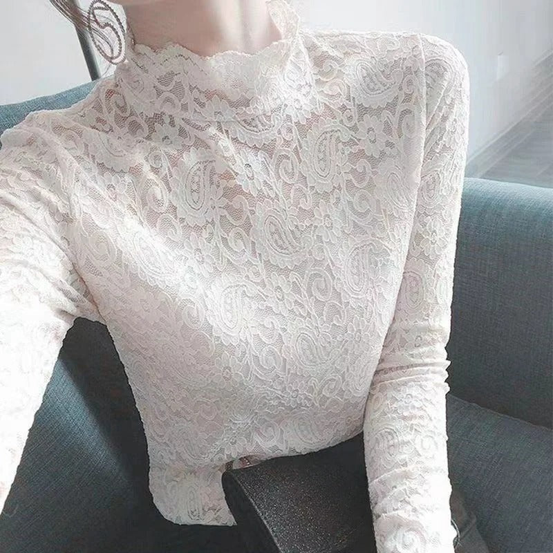 Damski Top z Wysokim Kołnierzem i Długim Rękawem | Dekoracyjne Detale | Elegancki i Casualowy Styl | Na Co Dzień i Specjalne Okazje